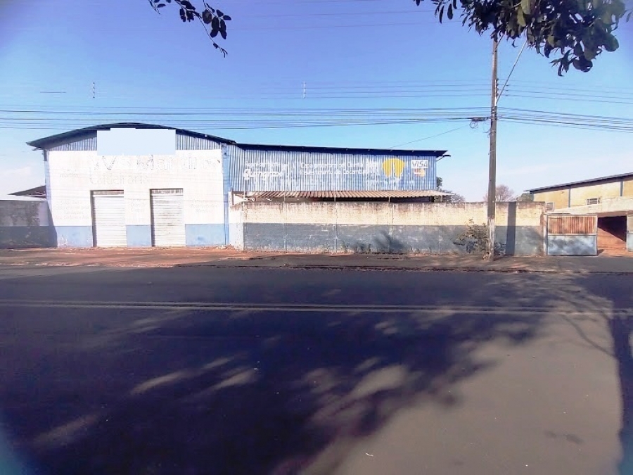 IMÓVEL INDUSTRIAL COM LOCALIZAÇÃO PRI...