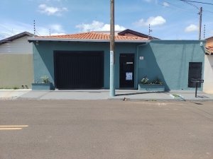 CASA C/ BOA LOCALIZA&Ccedil;&Atilde;O E CONSERVA&Ccedil;&Atilde;O - REF. 1432