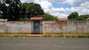 EXCELENTE TERRENO DE ESQUINA NO CENTRO REF. 1126