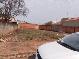 &Oacute;TIMO TERRENO EM BAIRRO NOBRE REF. 1259